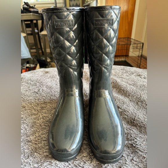 HUNTER Women’s Adjustable Quilted Refined Slim Fit Short Rain Boots - Picture 6 of 11